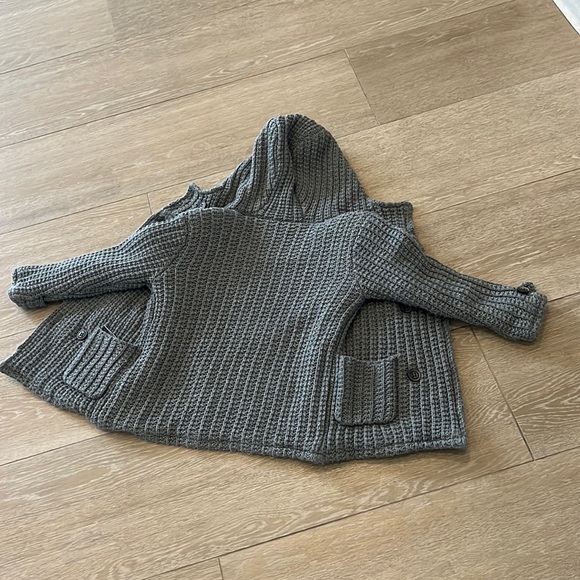 Zara hooded button down sweater jacket, gray boys size 5-6! - Picture 3 of 11